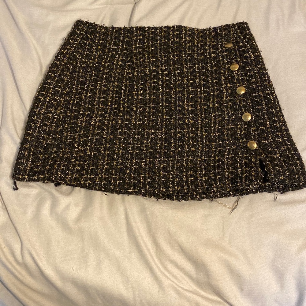 Forvever 21 Black and Gold Skirt